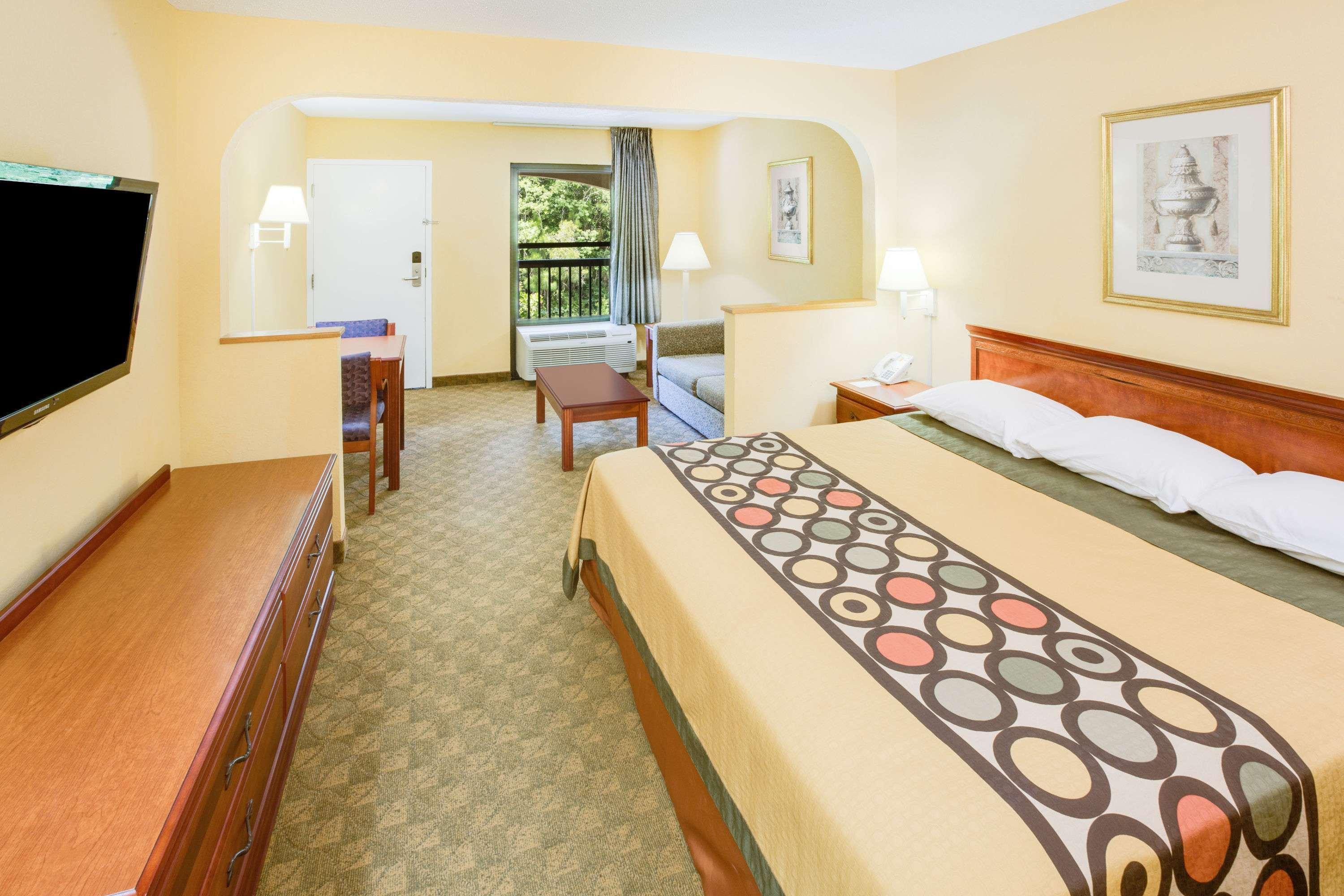 Super 8 By Wyndham Diberville Biloxi Area Exterior foto