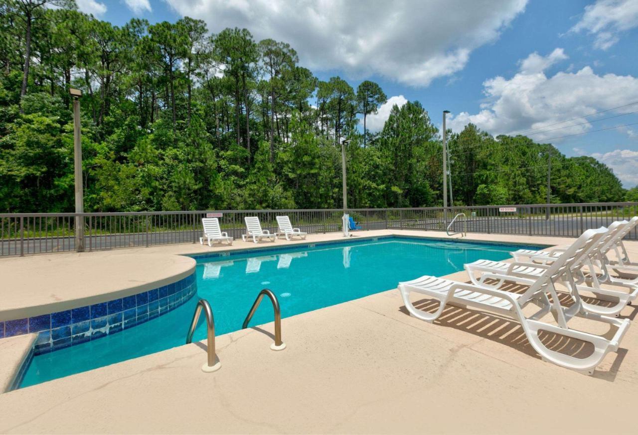 Super 8 By Wyndham Diberville Biloxi Area Exterior foto
