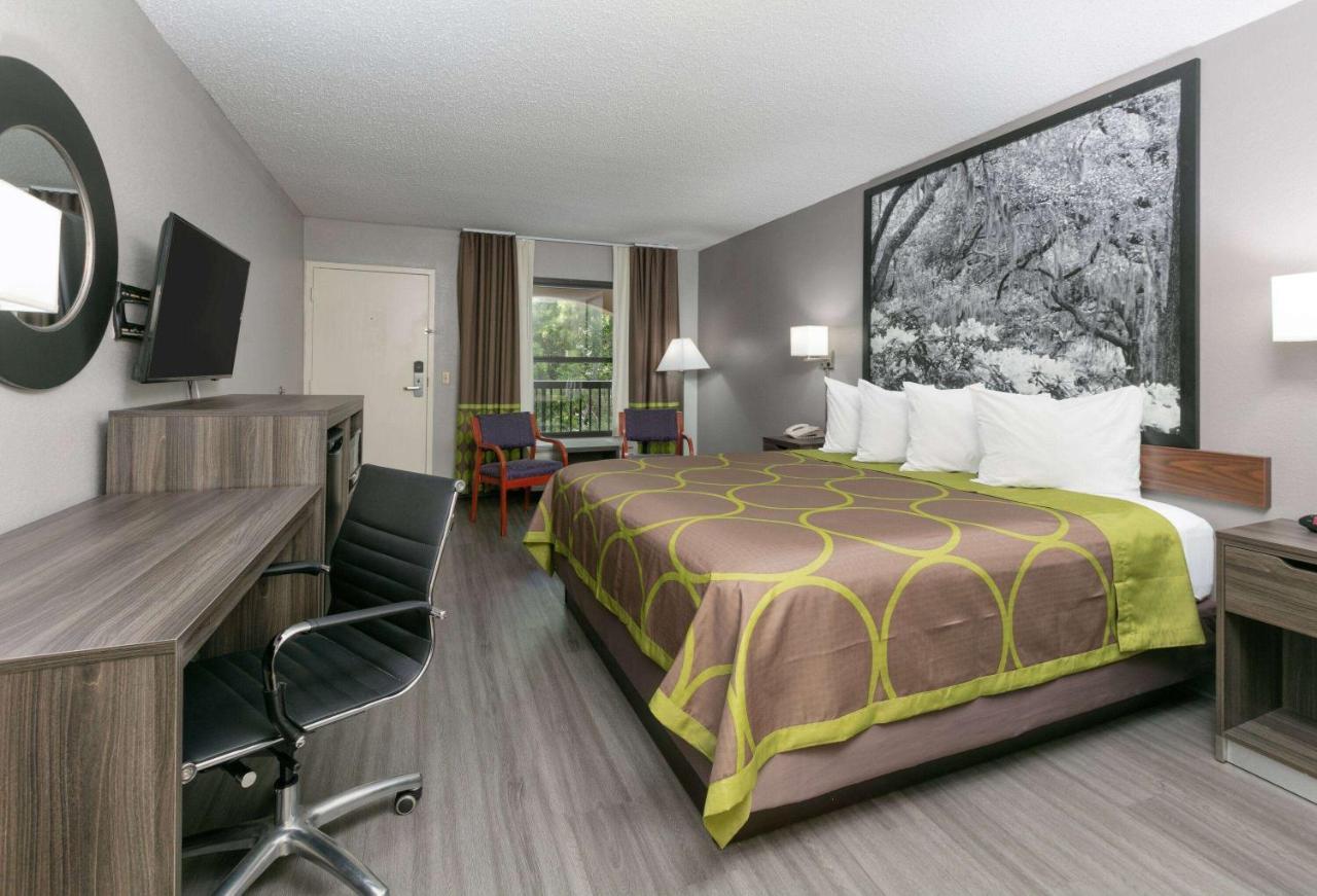 Super 8 By Wyndham Diberville Biloxi Area Exterior foto