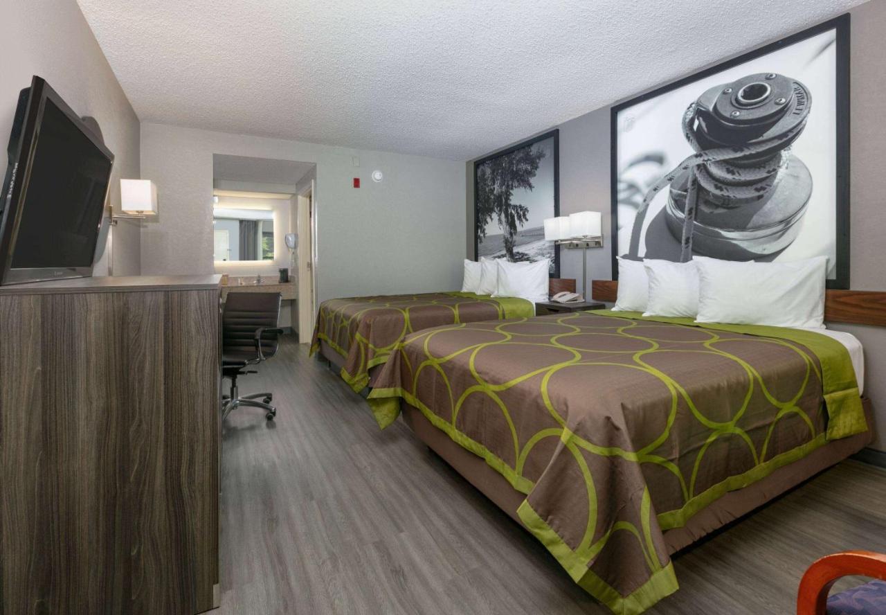 Super 8 By Wyndham Diberville Biloxi Area Exterior foto
