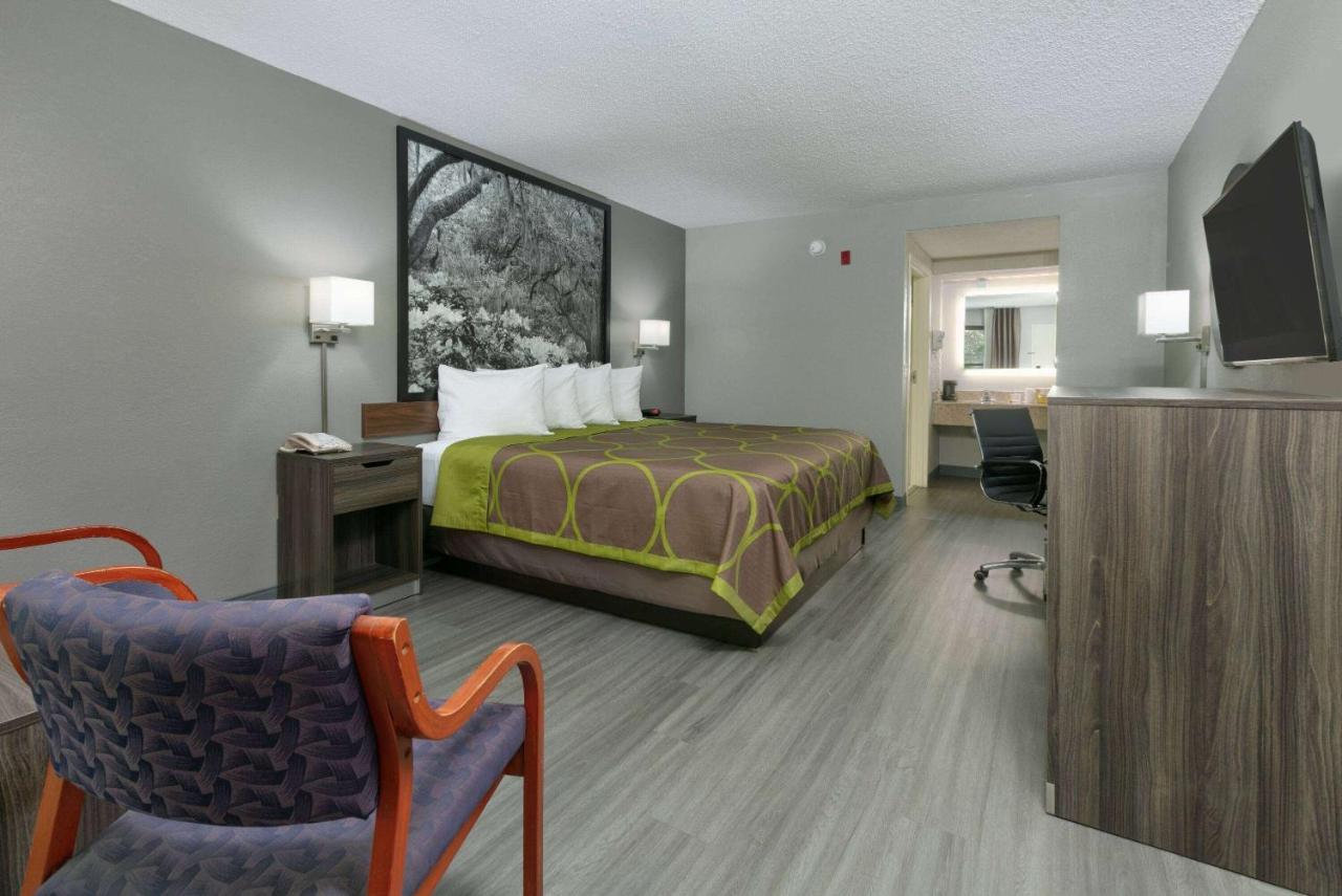 Super 8 By Wyndham Diberville Biloxi Area Exterior foto