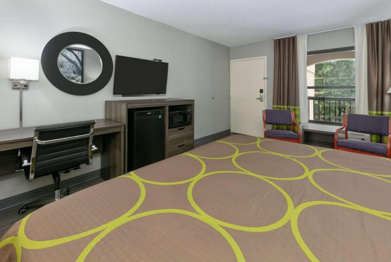 Super 8 By Wyndham Diberville Biloxi Area Exterior foto